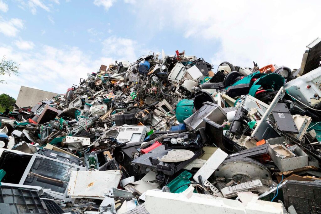 Ewaste by Nalabix
